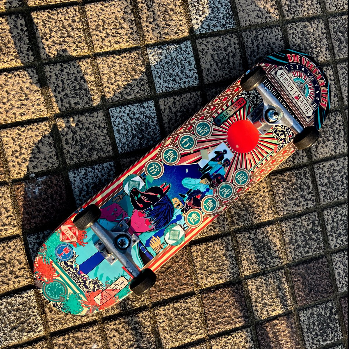 オリジナルデザインのスケートボードを制作できるsilkmasterSB様にご