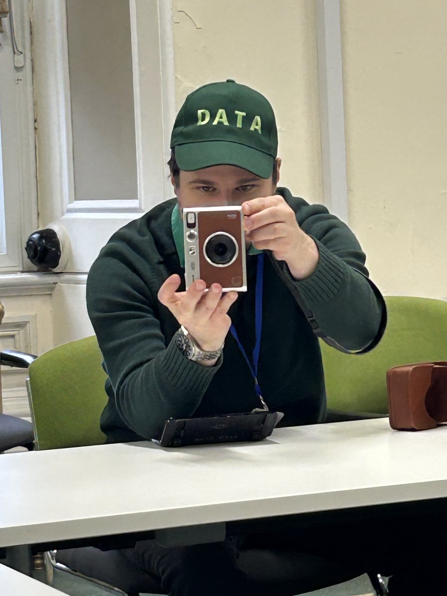 Register Dynamics tweet media