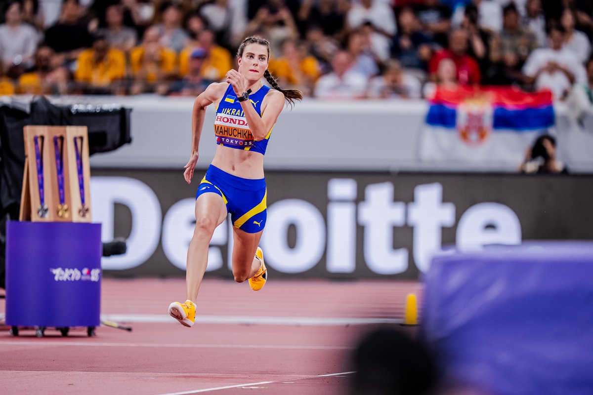 RBContentPool's tweet image. ICYMI: Ukraine’s Yaroslava Mahuchikh cleared 2.01m to take the high jump &amp;amp; Italy’s Larissa Iapichino flew 6.84m to win the long jump, sealing 2 commanding victories at the World Athletics Indoor Tour stop in Germany &amp;gt; win.gs/4r8Nn60

#WorldIndoorTour #HighJump #LongJump