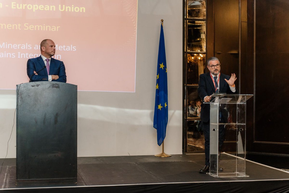 Vale_Valentini_'s tweet photo. A #IndabaMining con @EU_Commission per rafforzare il dialogo 🇮🇹-🇪🇺-🇿🇦 su #MPC
Nell’ambito del #PianoMattei e di concerto con i partner europei, l’🇮🇹 si presenta come ponte tra continenti, promuovendo cooperazione industriale e investimenti condivisi per benefici reciproci. https://t.co/1DRBYuX7V7