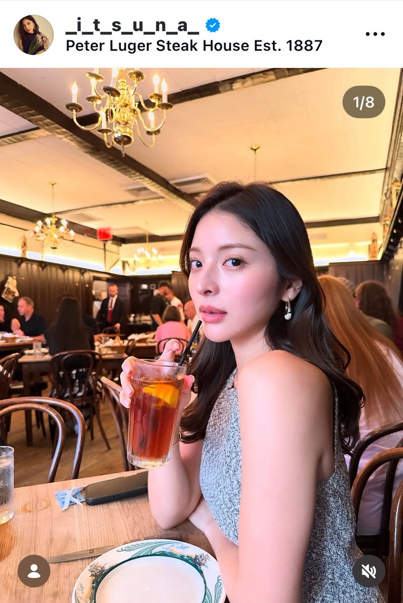 JAYPRAKASHIND7's tweet photo. #川﨑桜1st写真集 先行カット第4弾公開🇫🇷
ニースの夕暮れビーチで、波と戯れる桜ちゃん🌅
オレンジ色の空に映える笑顔がまぶしすぎる…✨
#川﨑桜1st写真集 https://t.co/NbZR4UTj9s