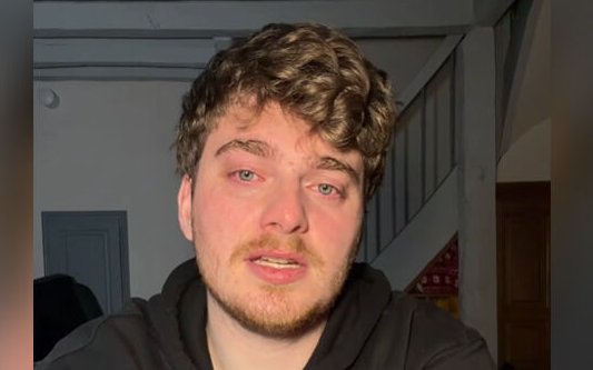 ⚖️🐶 𝐂𝐲𝐫𝐢𝐥 𝐒𝐜𝐡𝐫𝐞𝐢𝐧𝐞𝐫 𝐯𝐢𝐬𝐞́ 𝐩𝐚𝐫 𝐮𝐧𝐞 𝐩𝐥𝐚𝐢𝐧𝐭𝐞 𝐩𝐨𝐮𝐫 "𝐩𝐫𝐚𝐭𝐢𝐪𝐮𝐞 𝐜𝐨𝐦𝐦𝐞𝐫𝐜𝐢𝐚𝐥𝐞 𝐭𝐫𝐨𝐦𝐩𝐞𝐮𝐬𝐞"

Les ennuis commencent pour Cyril Schreiner. Le mytho qui a mis en scène l'enlèvement puis la séquestration de son chien Albert est visé