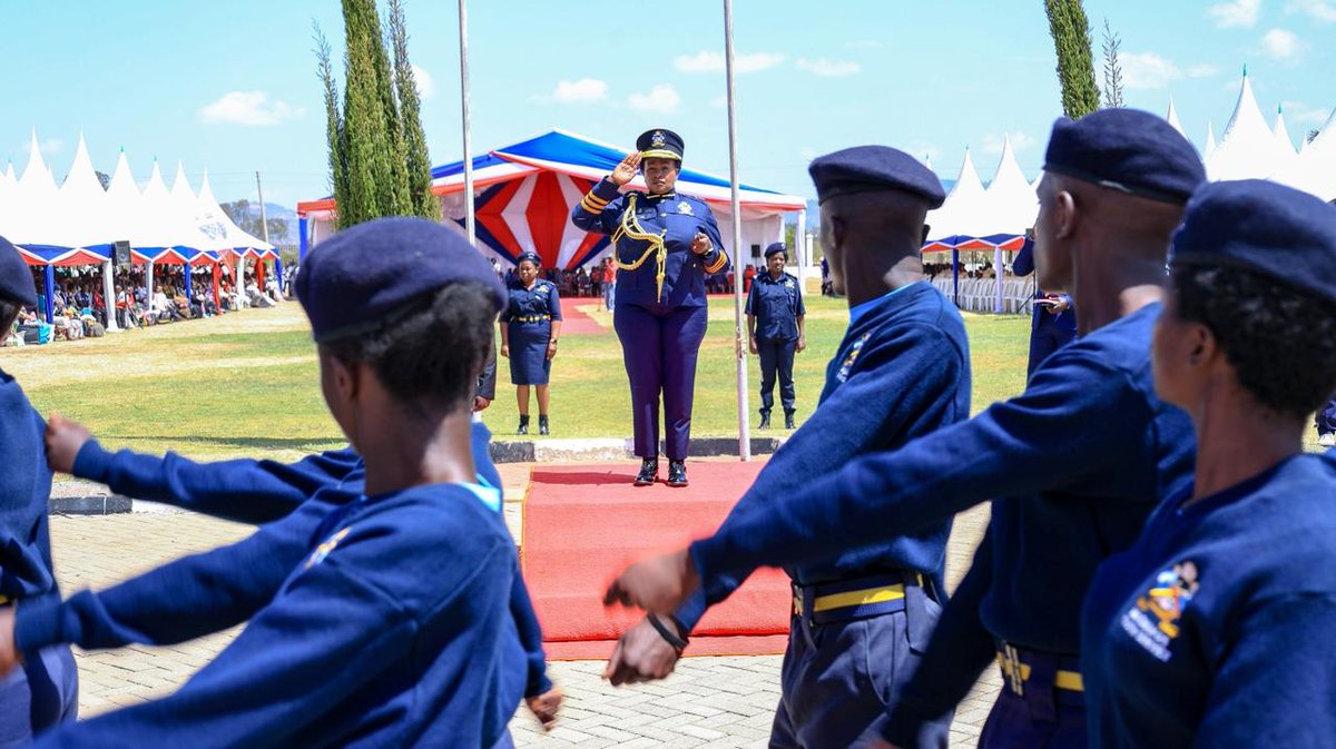 It's one of a kind pass out of the Machakos Youth Service #WavinyaNdetiYouthAgenda  <a href="/Wavinya_Ndeti/">Wavinya Ndeti Oduwole, EGH</a>