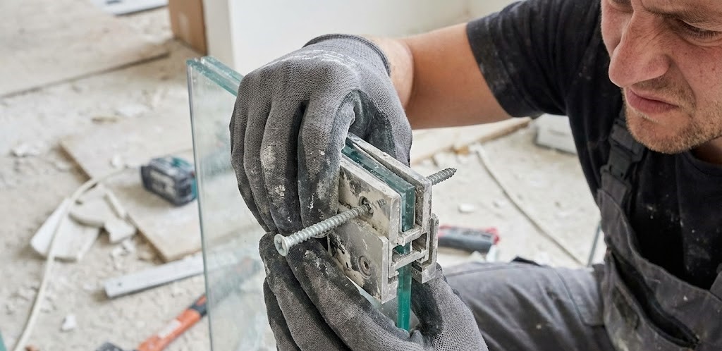 QGFittings's tweet image. In glass installations, small hardware details make a big difference on site. Consistency, compatibility and availability matter more than endless choice.
🔗 qualityglassfittings.co.uk 
#GlassTrade #GlazingProfessionals #GlassHardware #LondonConstruction