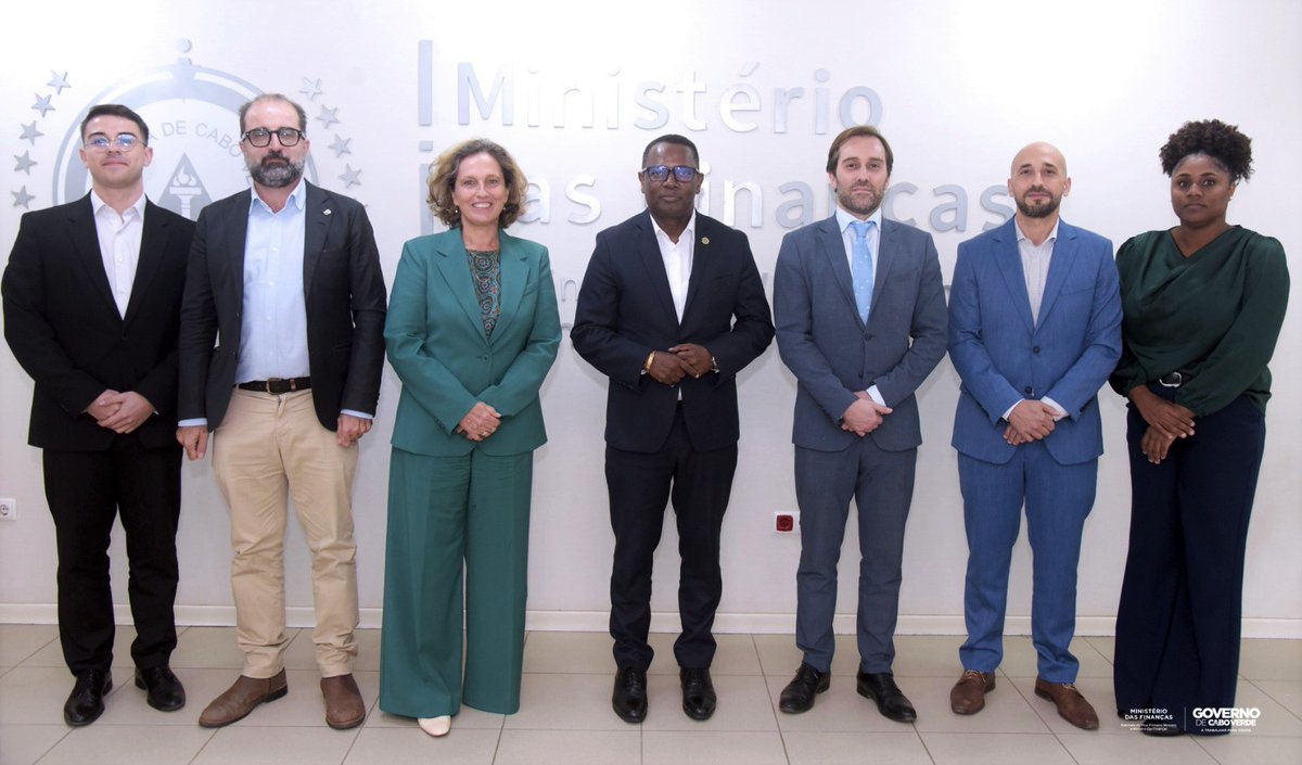 EU in CV tweet media