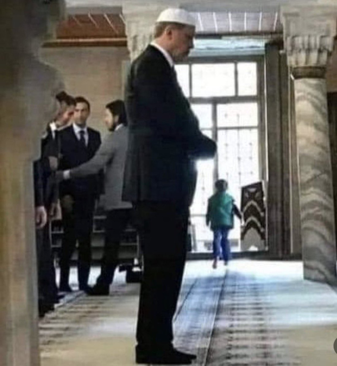 Sana secde eden kuluna yenilgi yüzü gösterme Allahım …