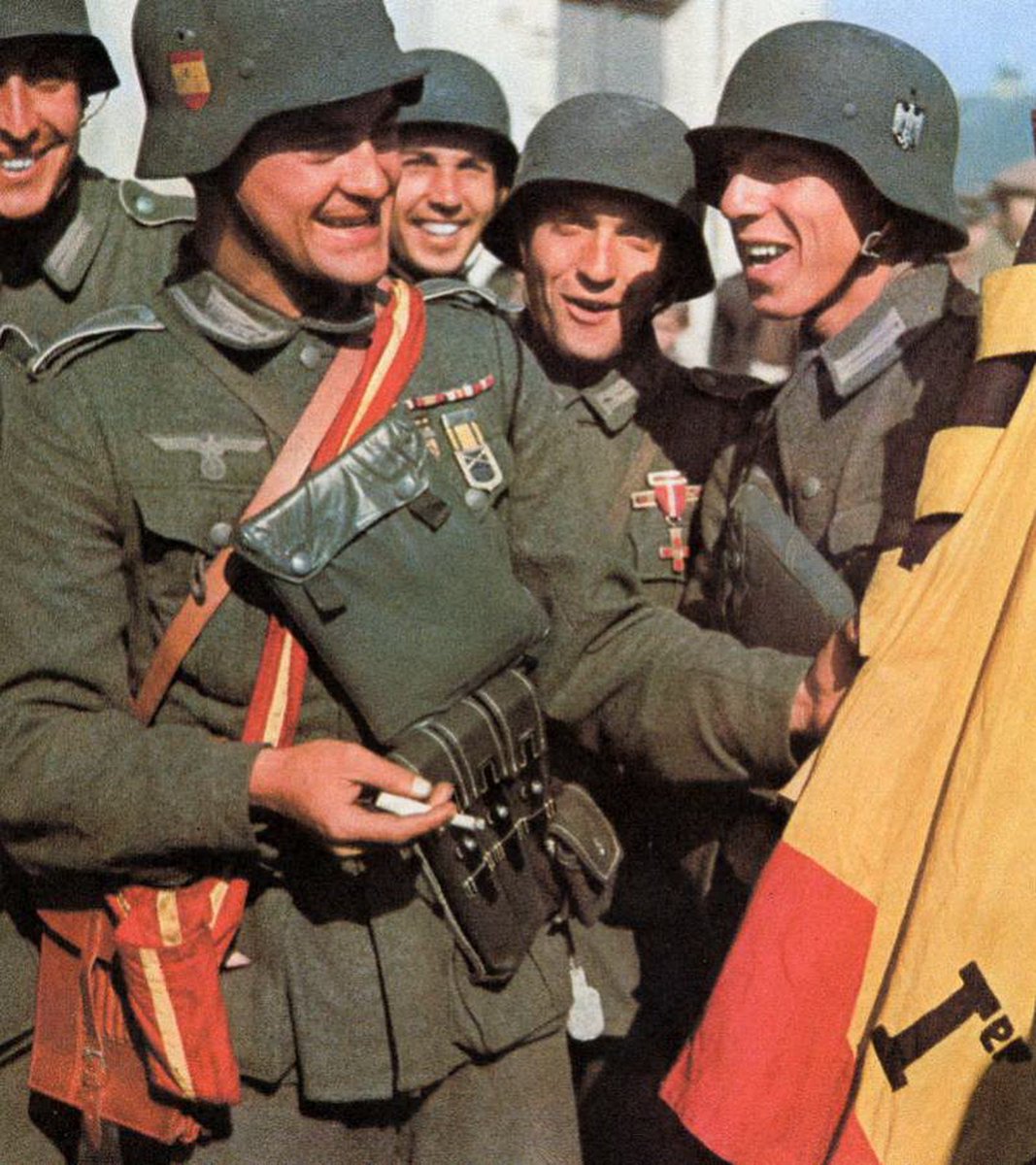 HONOR Y GLORIA A NUESTRA DIVISIÓN 🗡️🩸❄️

10 de febrero de 1943