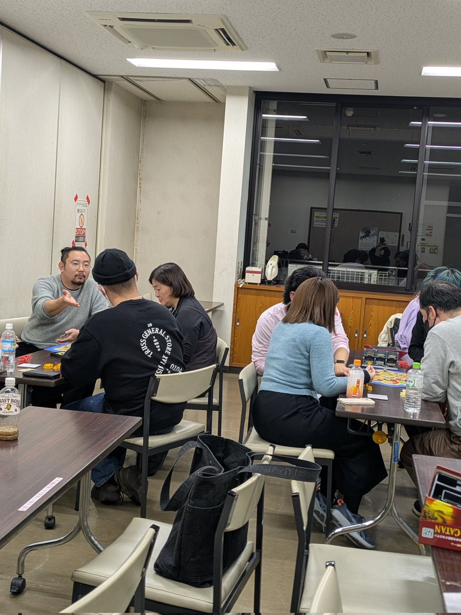 kumamotocatan's tweet photo. 🎲熊本カタンクラブ第4回開催

日程：2月14日(土)13:00〜22:00
会場：熊本市 花園公民館
会費：1000円（8人以上参加で500円）
途中参加・退出OK👌

🔰初心者大歓迎！！
ルール説明から行います！
参加希望はDMへ📩

#熊本 #カタン #ボードゲーム #ボドゲ会 https://t.co/mWzcDAeD8V