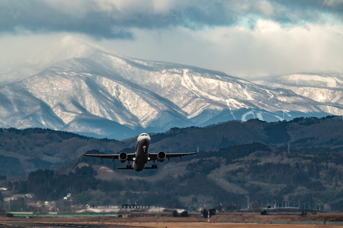 civicaster's tweet photo. 2026.02.08
RWY27エンド
FFさんのフライト日🍊
初めて間近でお見送りができました✈️
#仙台空港
#JA152A
#A321neo
#飛行機
#飛行機好きな人と繋がりたい https://t.co/FY2Tygoih7