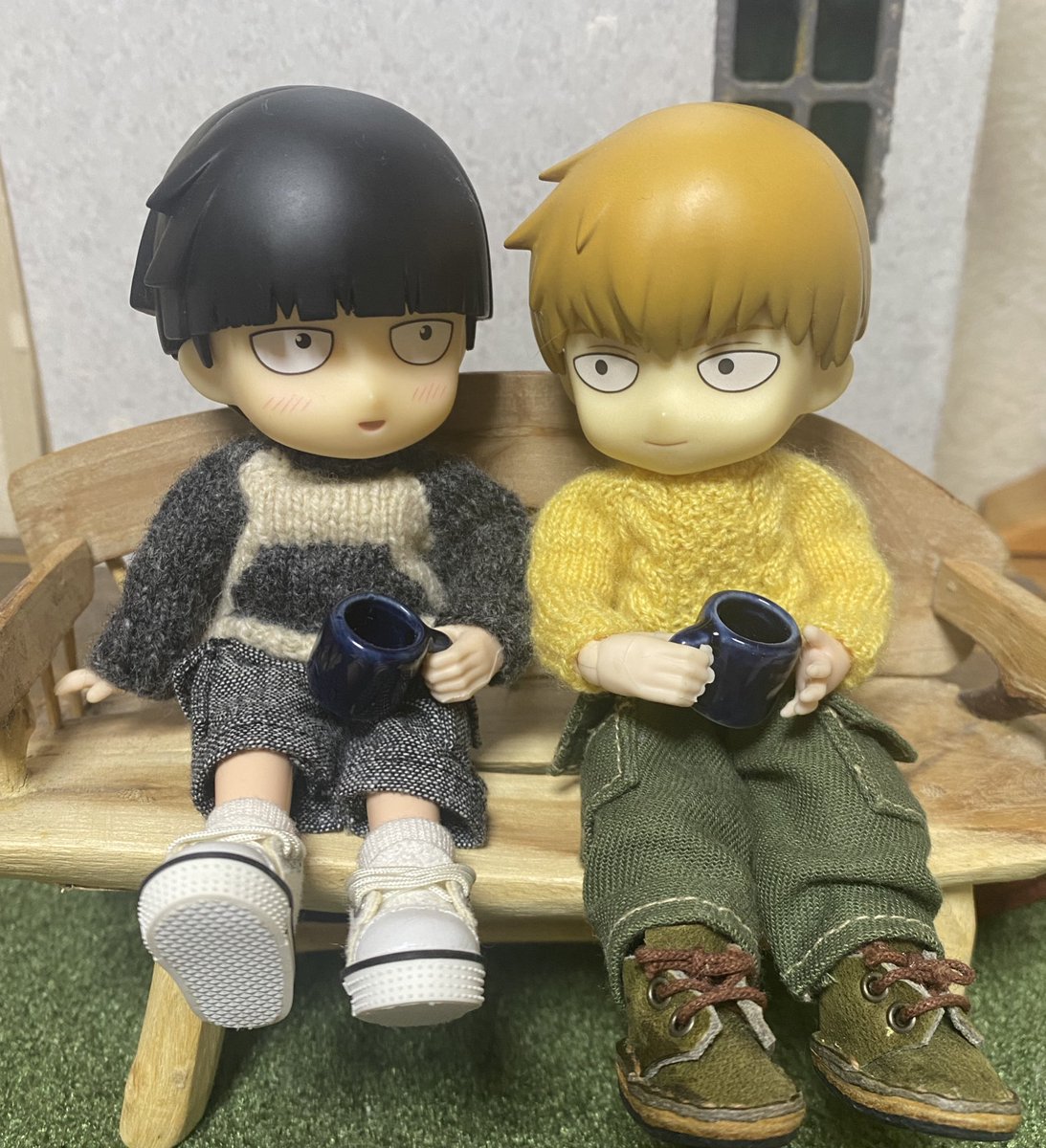 プレゼントニットの着用イメージです（オビツ11ボディ）
ねんどろいどボディでも大丈夫♪

元ポストからお気軽にどうぞ。

#ドールニット
#オビツ11
#ねんどろ