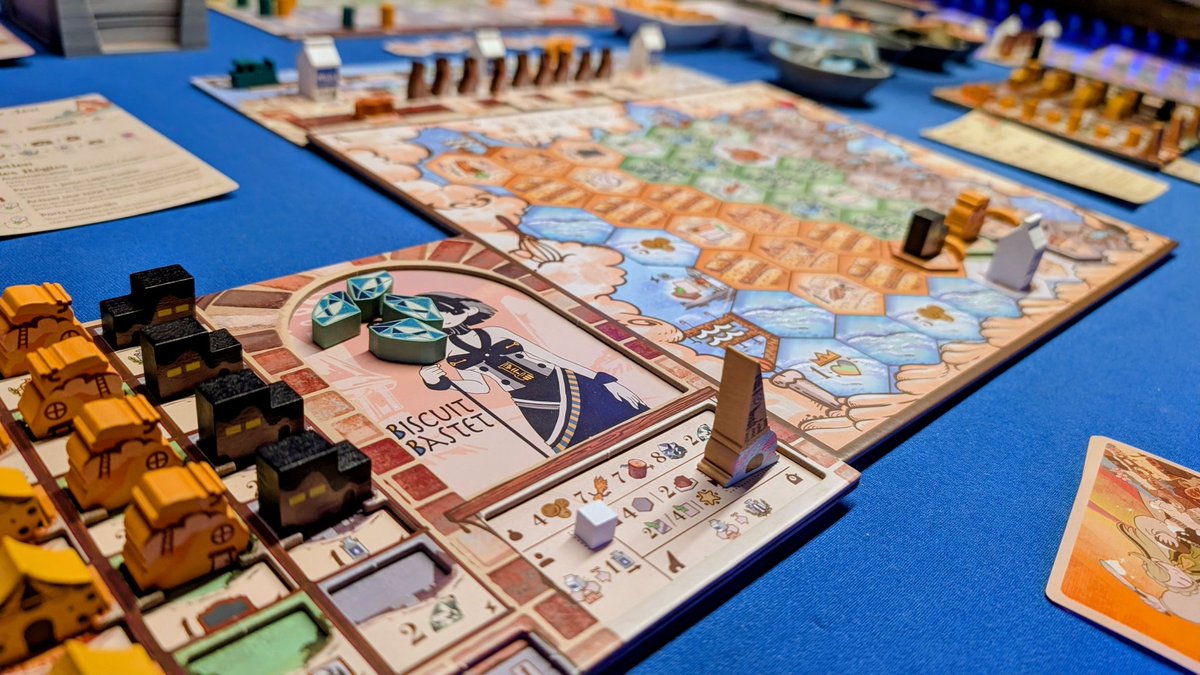 Monday Boardgaming Night : 
Sweet Lands
2 players 
115 minutes 
😍😍
 #j2s #boardgames