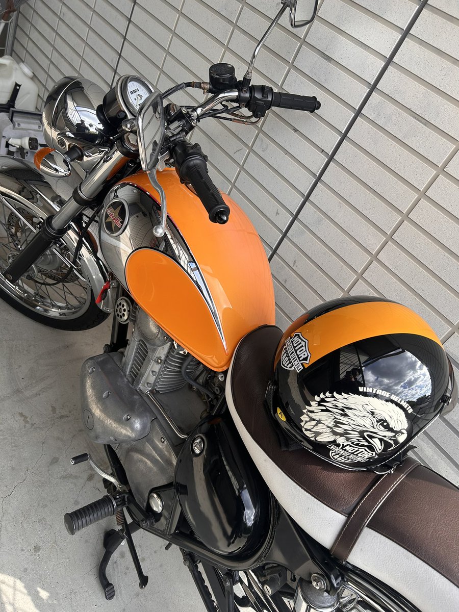 30PRIUS1120's tweet photo. #kawasaki #エストレヤ 運転しやすくて、最高👍

#バイク好きと繋がりたい #カワサキ #相互フォロー https://t.co/2ij7LZGdts