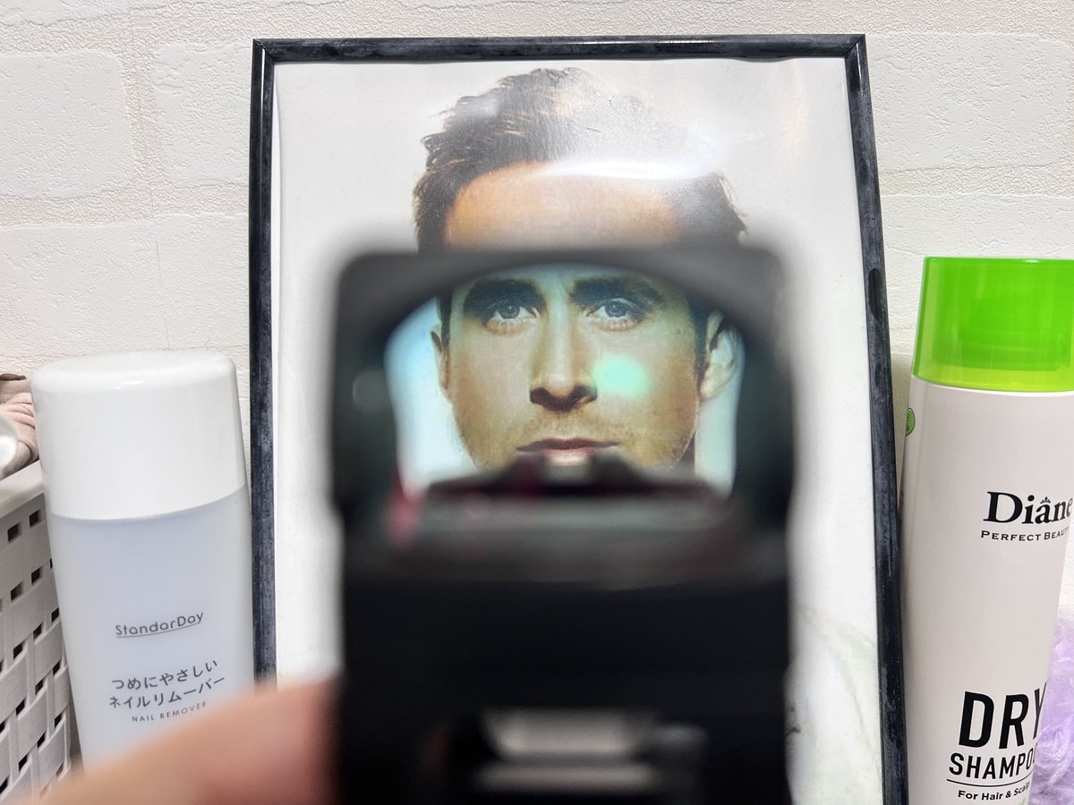 メーカー様から提供してもらってから色々しばき倒してきたSpina Optics FIRE24

やった事の中でも一番やばかったのは銃にマウントした状態で腰より上の高さからコンクリ地面に向かってオプティックから何度も落っことしてもゼロのズレもなくレンズにクラックすら入ってない

正直めちゃたまげたよ？