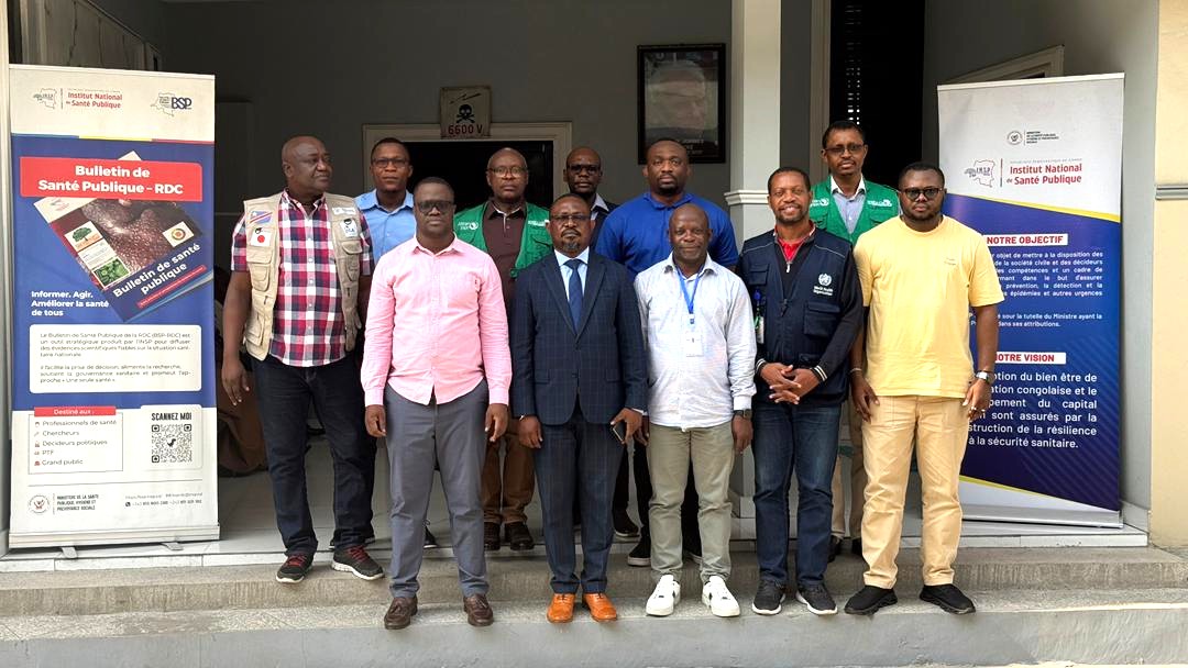Insprdc's tweet photo. #INSP : Vers la parution du tout premier numéro du Bulletin de santé publique de la RDC 🇨🇩
L’Institut National de Santé Publique, à travers sa Direction de Recherche et Formation en Santé Publique, a organisé un atelier technique et scientifique de production du tout premier numéro du Bulletin de santé publique de la RDC (BSP-RDC), avec l’appui technique de l’#OMS, #AFRICA CDC et de bien d'autres partenaires techniques et financiers du gouvernement de la #RDC.
Cet atelier a eu pour objectif général de contribuer à la préparation de cette parution du tout premier numéro du BSP-RDC, par la révision des articles scientifiques et le formatage initial des contenus. 
Une étape clé pour renforcer l'édition et la diffusion des évidences scientifiques, devant appuyer la prise des décisions en faveur de l'amélioration de l'état de santé des populations congolaises.
#INSP #SantéPublique #RDC 
@Presidence_RDC @PrimatureRDC @MinSanteRDC @OMSRDCONGO @UNICEFDRC @AfricaCDC @CDCgov @inrb_kinshasa @MwambaKazadiOff