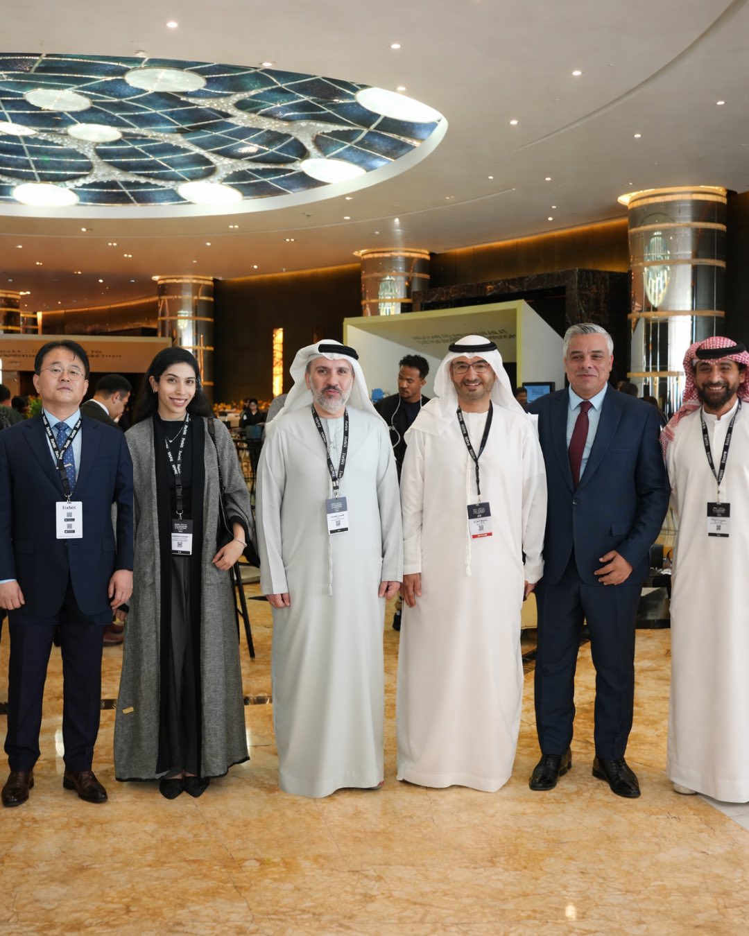 استُهل اليوم الأول من قمة فوربس الشرق الأوسط "كبار المستشارين والمستثمرين"، بالشراكة مع "بلتون القابضة" بجلسات للتواصل وتبادل الخبرات وبناء العلاقات، في تجربة تضع النقاشات حول التقدم الاقتصادي في صميم الحدث، وتمهّد ليومين من الرؤى والتعاون. : 