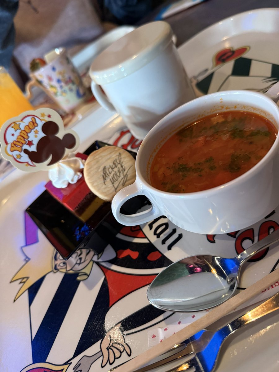 ri_m0202's tweet photo. 先日黒緒さんと年１ディズニー行ってきた〜🌟🥰パルパル楽しかったです🥹🥰 https://t.co/WaK6dXF22t