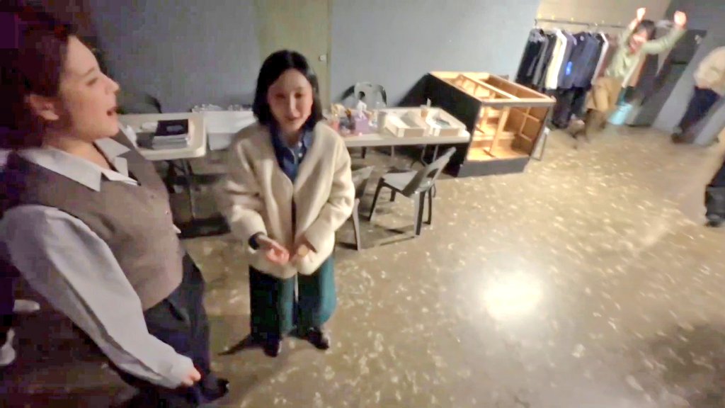 이거 구도가 너무웃긴데ㅠ