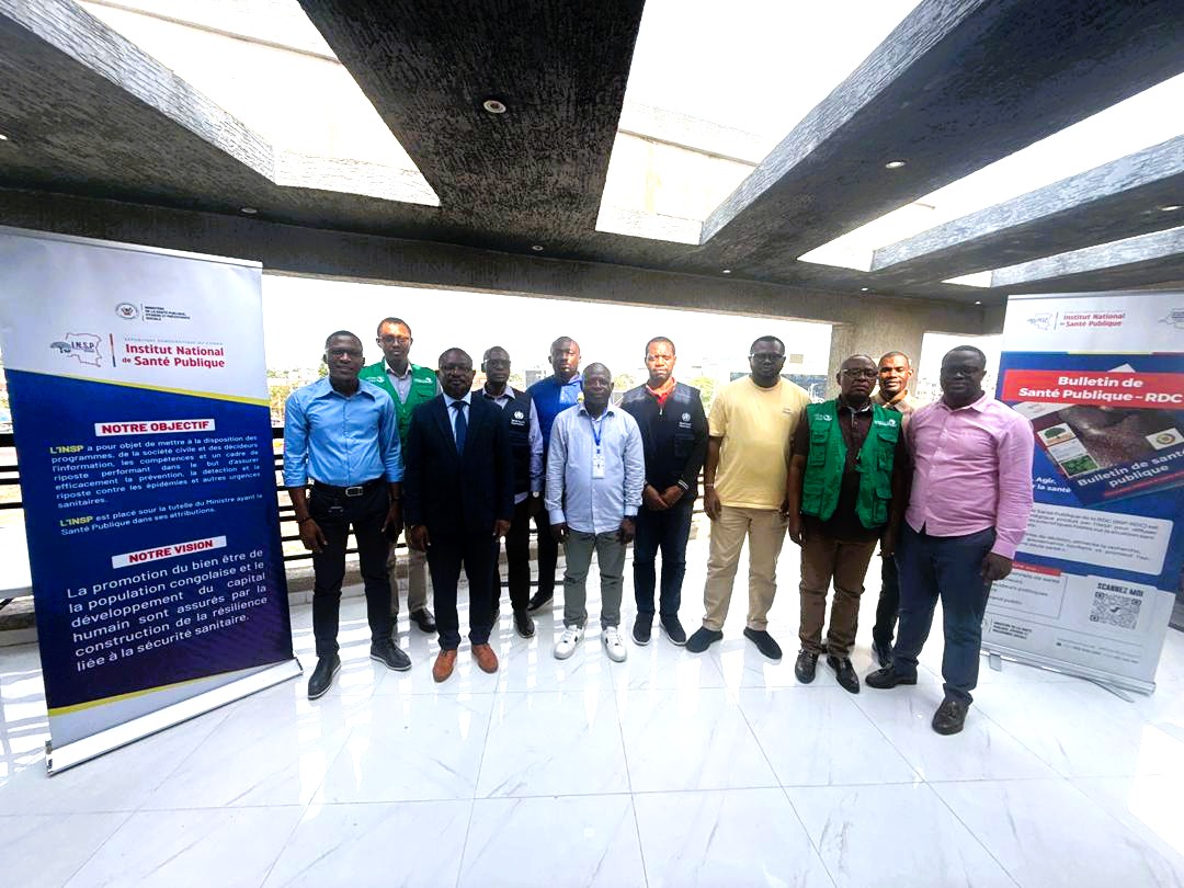Insprdc's tweet photo. #INSP : Vers la parution du tout premier numéro du Bulletin de santé publique de la RDC 🇨🇩
L’Institut National de Santé Publique, à travers sa Direction de Recherche et Formation en Santé Publique, a organisé un atelier technique et scientifique de production du tout premier numéro du Bulletin de santé publique de la RDC (BSP-RDC), avec l’appui technique de l’#OMS, #AFRICA CDC et de bien d'autres partenaires techniques et financiers du gouvernement de la #RDC.
Cet atelier a eu pour objectif général de contribuer à la préparation de cette parution du tout premier numéro du BSP-RDC, par la révision des articles scientifiques et le formatage initial des contenus. 
Une étape clé pour renforcer l'édition et la diffusion des évidences scientifiques, devant appuyer la prise des décisions en faveur de l'amélioration de l'état de santé des populations congolaises.
#INSP #SantéPublique #RDC 
@Presidence_RDC @PrimatureRDC @MinSanteRDC @OMSRDCONGO @UNICEFDRC @AfricaCDC @CDCgov @inrb_kinshasa @MwambaKazadiOff