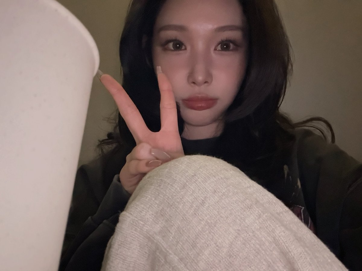 𝘼𝙪𝙧𝙞𝙨𝙮𝙖 𝙆𝙬𝙖𝙣𝙙𝙤. tweet media