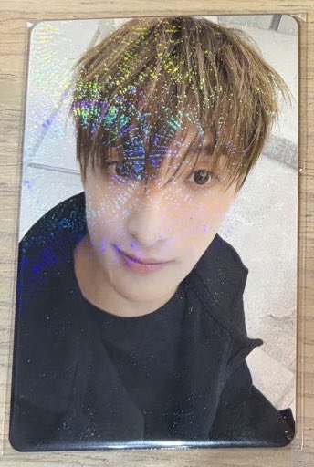 yun_binna's tweet photo. @k_y_e_o_m_1_8 検索より失礼いたします🙇‍♀️
当方Weverseスタンダード版特典のドギョムを所有しております
こちらお借りした画像💖と交換していただくことは可能でしょうか？ https://t.co/7RLEL9Jbka