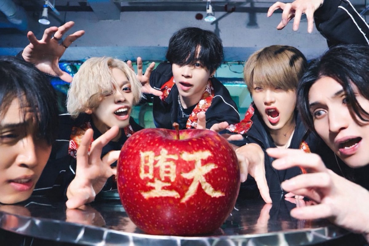 【動画投稿】

堕天 Creepy Nuts 踊ってみた【 かずたん×なつ×FENNN×教授×カナタ 】

youtu.be/uuMrTB9bN_U

飛天に引き続きCreepy Nutsさんの『堕天』を踊らせていただきました🍎

まさかの天続き！！笑
動画にぜひコメントしていってねー❗️