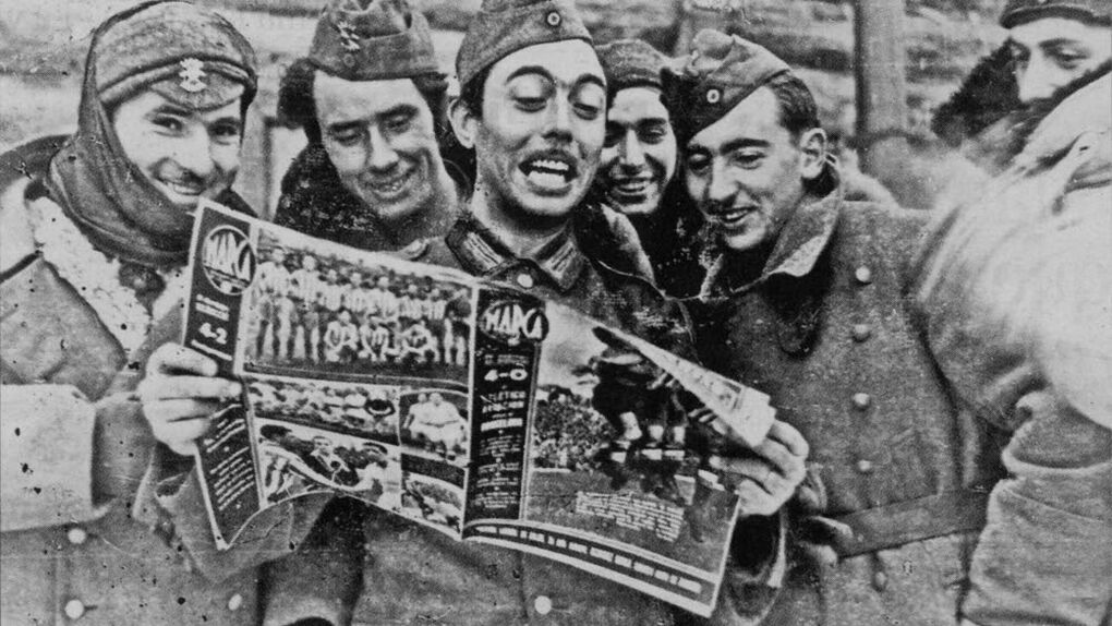 Cvresiste's tweet photo. 83 años de la heroica batalla de Krasni Bor.

Honor a los voluntarios españoles, que siendo 5.000 mantuvieron a raya a 40.000 soviéticos.

Siempre en la lucha contra el comunismo, arriba España!! https://t.co/uuu730vbL1