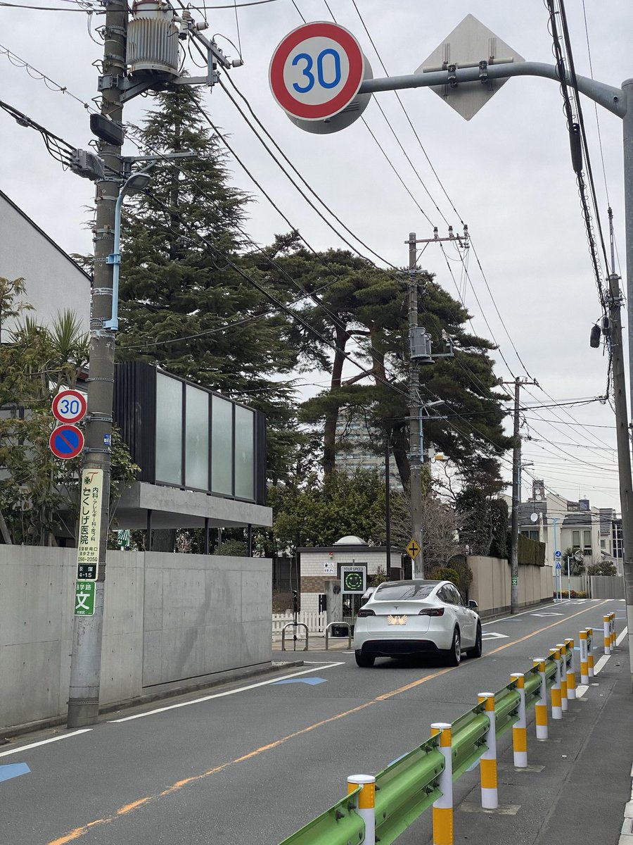 加藤直之（スタジオぬえ）SFイラストを描いてます。 (@NaoyukiKatoh