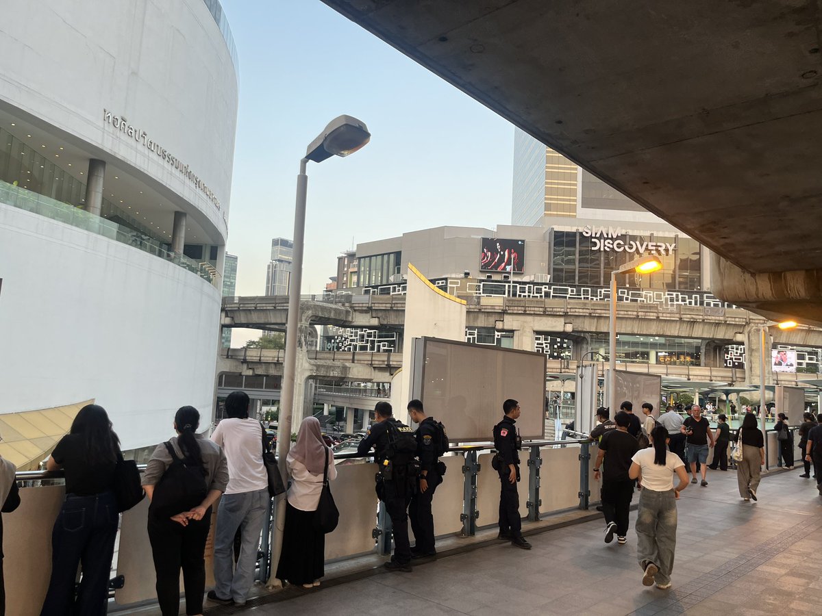 พริสม์ tweet media