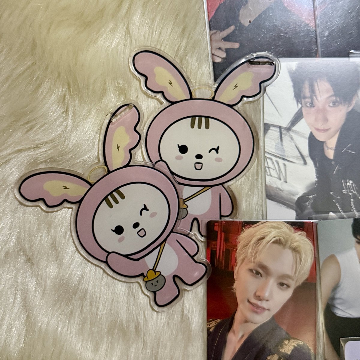 zkdlscoups's tweet photo. :¨ ·.· ¨:
 `· . wts lfb decluttering sale 🇵🇭
#bambudols #bambilinakayo

˗ˏˋ bts sg 2021, army bong ver 2, toram luggage tags, assorted pocas
˗ˏˋ onhand / x to sensi - will send condi before oc 
˗ˏˋ will add more soon! hanap lang ako time 
˗ˏˋ payo / 3 days dop
˗ˏˋ loc. makati / taguig

t. seventeen svt day6 ateez bts scoups jeonghan joshua jun hoshi wonwoo woozi the8 dk mingyu seungkwan vernon dino sungjin youngk wonpil dowoon hongjoon seonghwa yunho yeosang san mingi wooyoung jongho rm jin suga jhope jimin v jungkook help rt ph only!