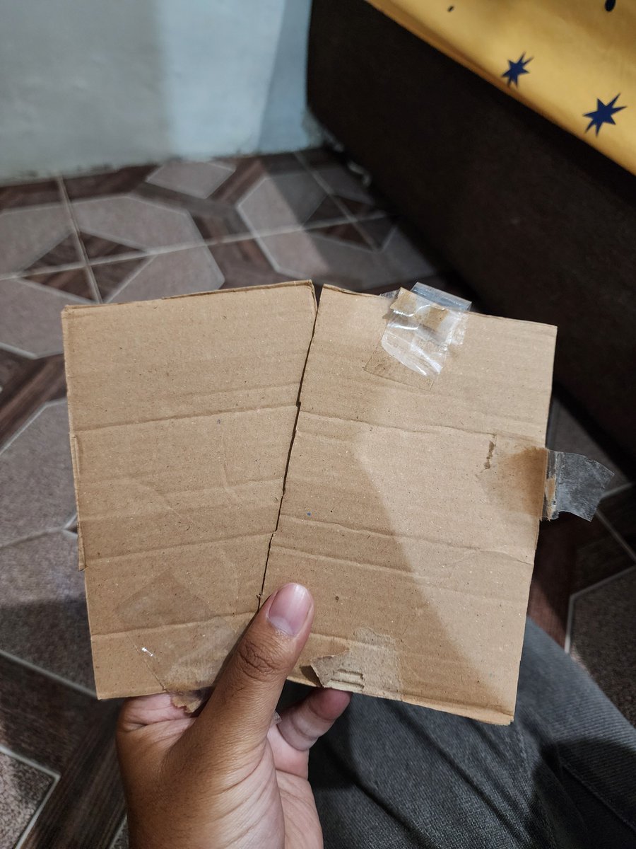 RakadotID's tweet image. Untuk seler-seler jangan pakai kerdus tipis kaya gini ya kalo packing pp/pc 😭🙏