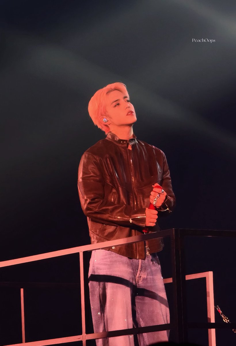 260206 CXM 千葉day2

방금 또 다시 봤는데… 완벽한 턱선이랑 옆모습이야아아아ovo

#에스쿱스  #SCOUPS #승철 #최승철 #세븐틴 #SEVENTEEN <a href="/pledis_17/">세븐틴(SEVENTEEN)</a>