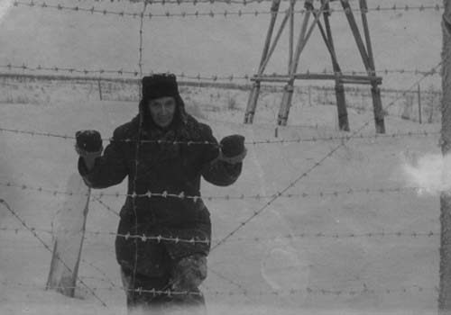 🟥 10 lutego 1940 roku władze sowieckie przeprowadziły pierwszą z czterech masowych deportacji obywateli polskich, w czasie której według danych NKWD do północnych obwodów Rosji i na zachodnią Syberię wywieziono około 1️⃣4️⃣0️⃣ tys. osób❗ Celem wywózki stali się osadnicy cywilni i