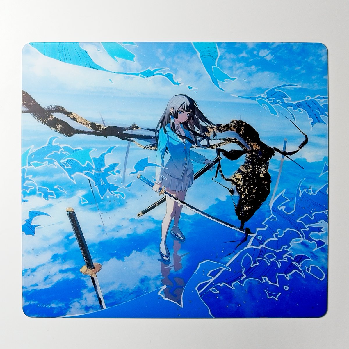 MITSUKIGear's tweet image. Our first limited drop, “Yūsui” — The Mysterious Stream.

Flow with calm. 
Create with clairity. 
Refined by the moon. 

Available in both cloth and glass versions.

Global sales begin on February 12 at 4:00 AM Pacific Time.