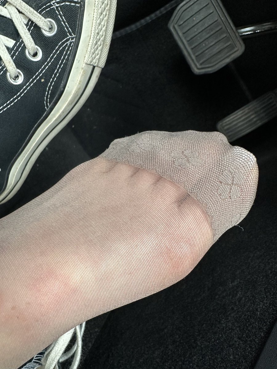 足控美腿后花园 tweet media