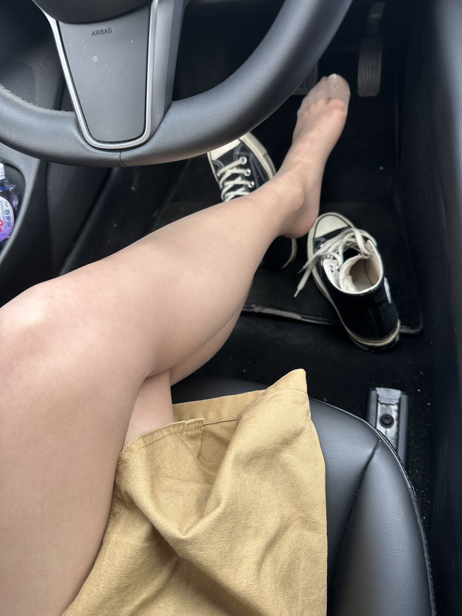 足控美腿后花园 tweet media