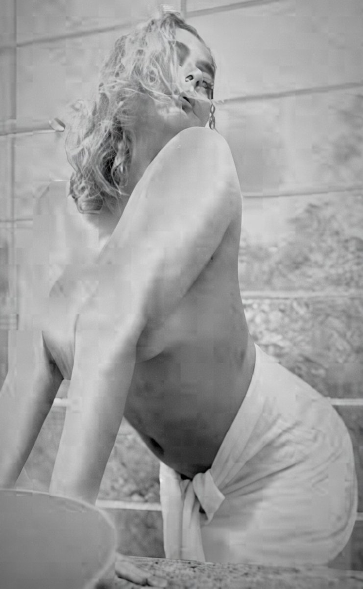 purigauri23's tweet photo. Hey soldier, eyes up here… or don't, I like an audience 👀What would you whisper in my ear?
#Pinup #PinupGirl #Vintage #Retro #PinupStyle #PinupModel #VintagePinup #PinupHair #ModernPinup #PinupLife #ClassicPinup #Tease #NewProfilePic https://t.co/aHnFX6gikV