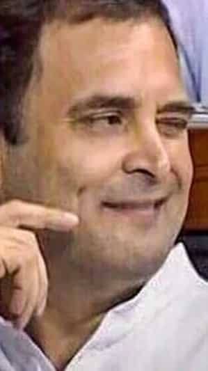 "नरेंद्र मोदी कहता है"
"चुनाव आयोग चोर है"
"अमित शाह सोचता है"
"मोहन भागवत कहता है"
"अमित शाह के हाथ कांपने लगे"

दो टक्के के इस बदतमीज आदमी <a href="/RahulGandhi/">Rahul Gandhi</a> को इतना भी पता नहीं कि,
उम्र में बड़े लोगों को कैसे संबोधित करना है।

और
इस इटालियन को प्रधानमंत्री बनना है!!
