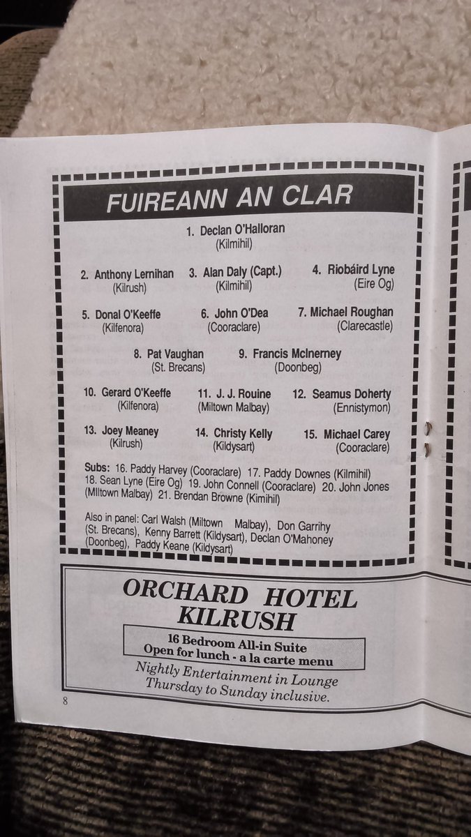 seamusmcquaid's tweet photo. 1988 Munster U21 football final programme, @GaaClare v @Kerry_Official #allthingsgaacollection (Match report from @ClareChampion) #claregaa #kerrygaa #clarefootball https://t.co/hlCugmPWCK