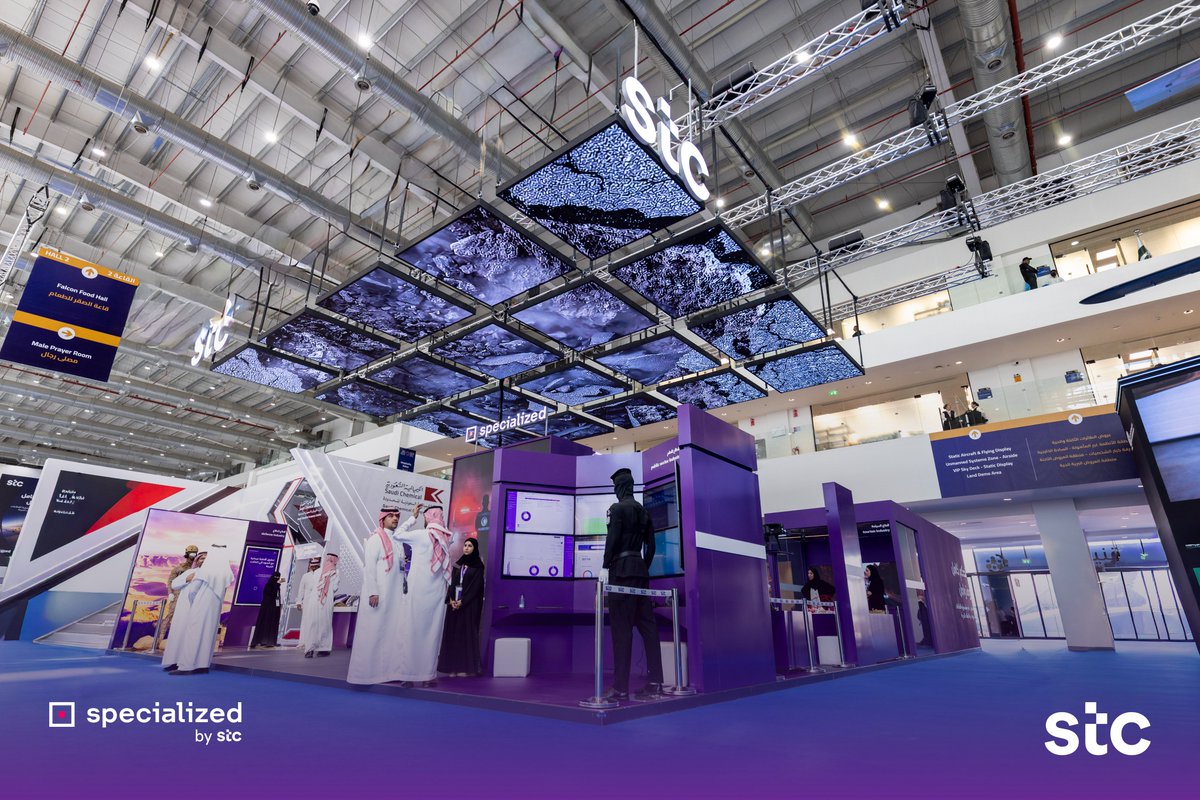 specialized tweet media