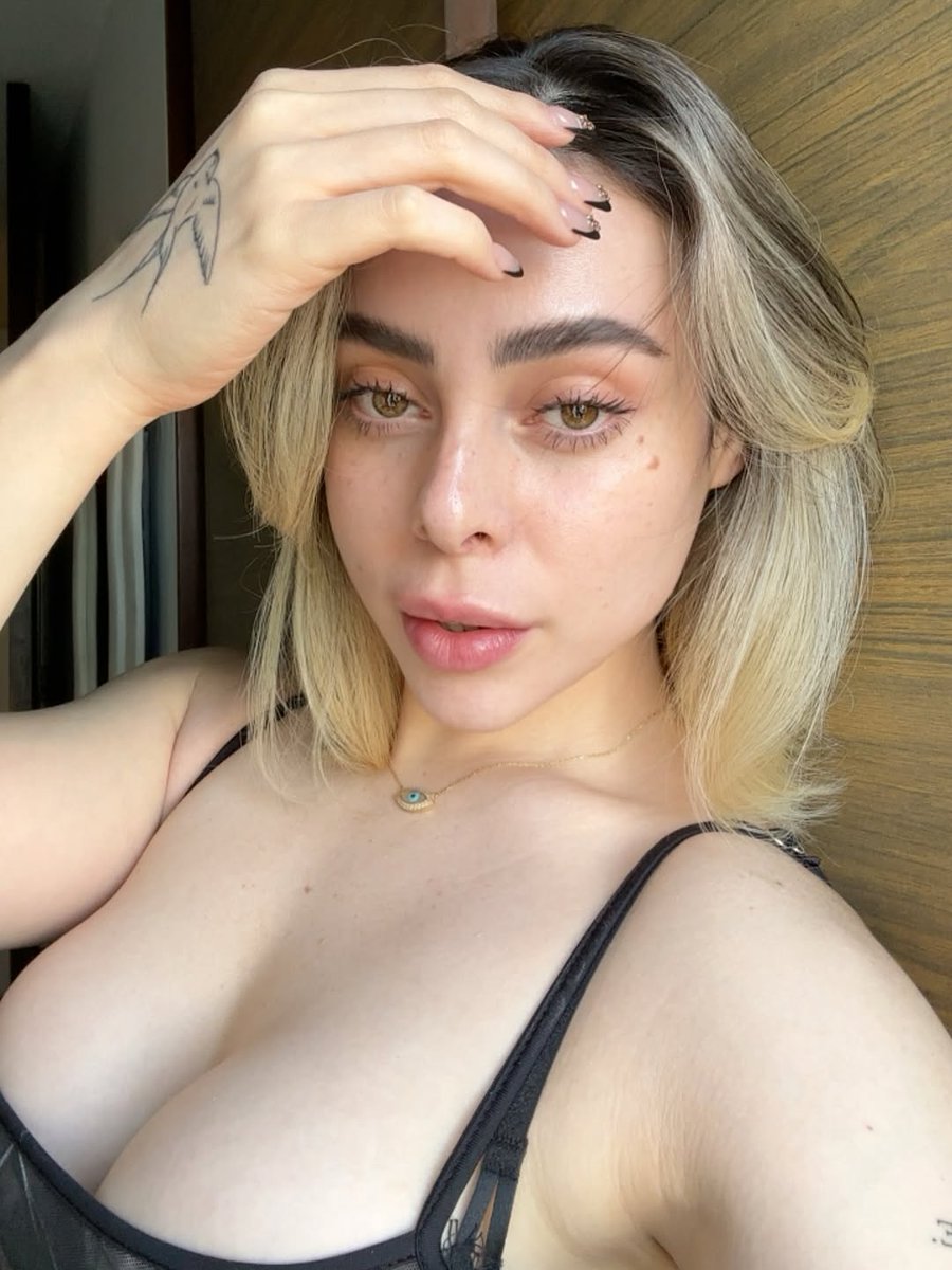 EmilyTurne20596's tweet photo. No puedo ser perfecta, pero puedo evitar cometer la misma falta dos veces. https://t.co/jFwwlZrwRW