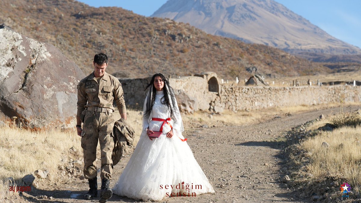 İşte hayat—
Bitti dediğin yerde…
#SevdiğimSensin