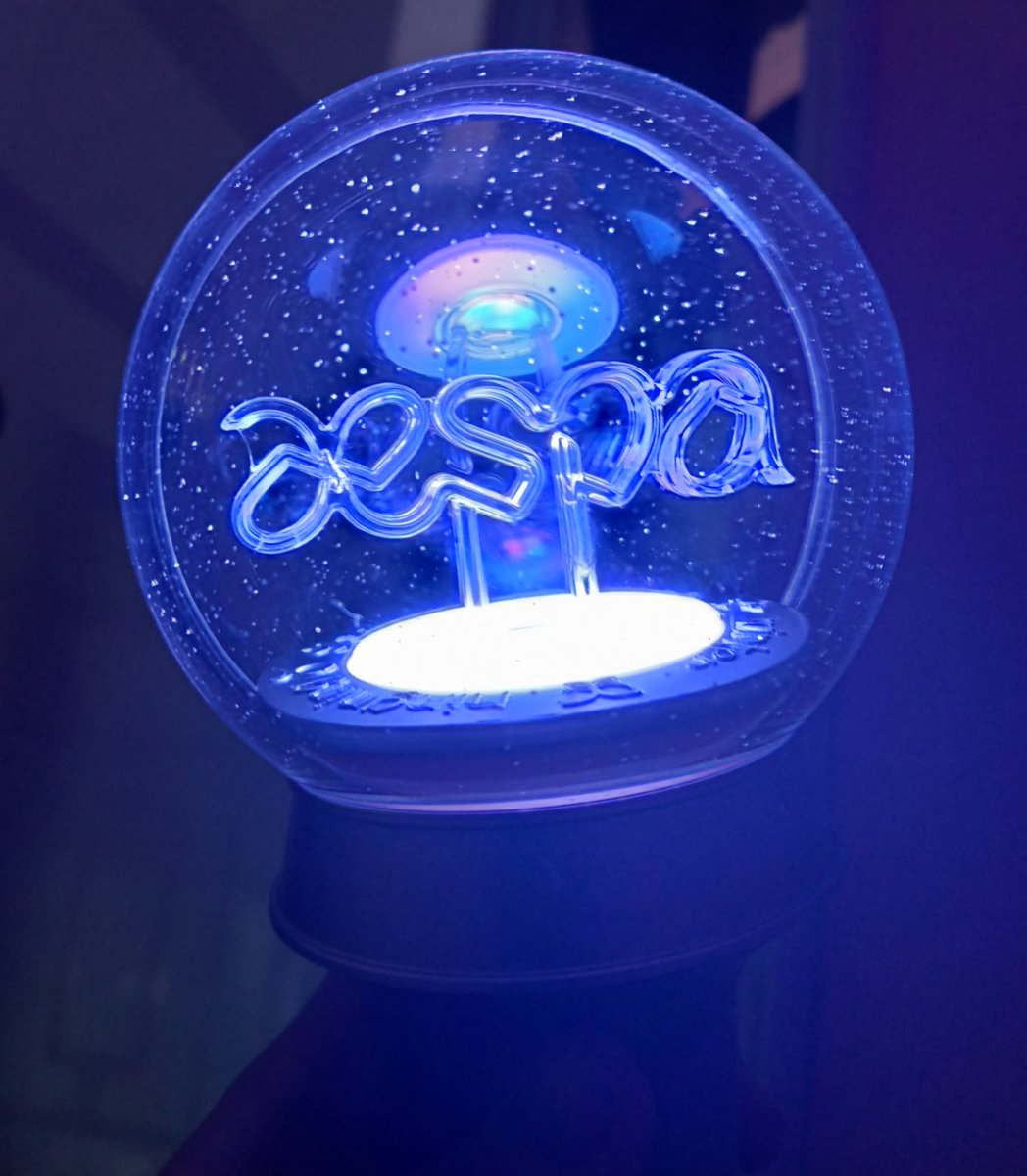 haechblu's tweet photo. wts lfb ph aespa

aespa lightstick ver 1 - P1000 + sf

— never been used, in good condi
— box has dents and dust marks at the top
— payo / 50 dp payo, rembal after 2 weeks
— mod: jnt
— can also do meet up in one ayala makati / moa

dm to claim

t. karina giselle winter ningning https://t.co/NcmBw93Lu4