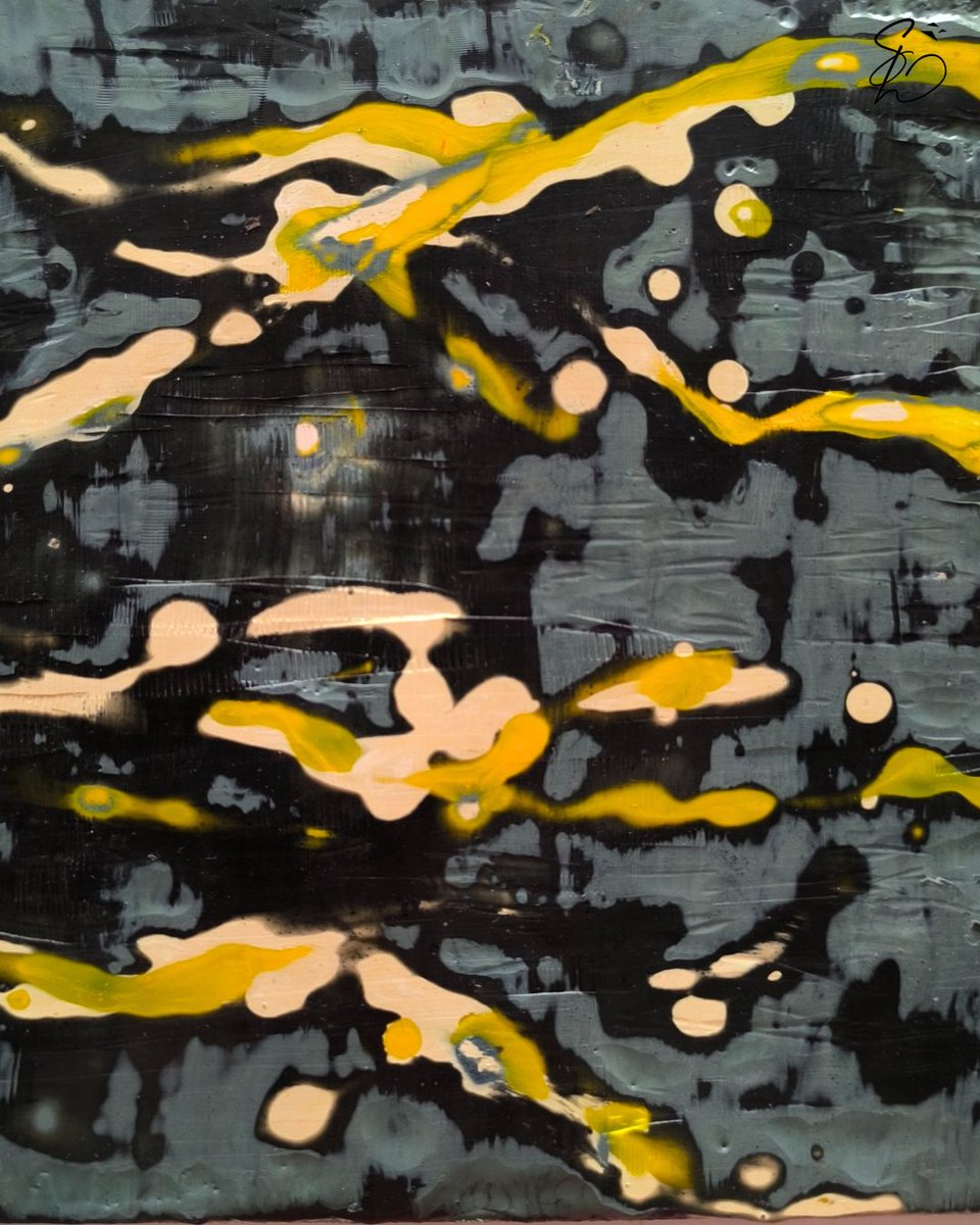 dorastorkart's tweet image. A small studio experiment.
After scraping, I use gentle burning to dissolve the marks — not to beautify the surface, but to let it breathe again.
Wax doesn’t disappear. It transforms.

#encaustic #waxpainting #materialprocess #contemporaryart #dorastorkart