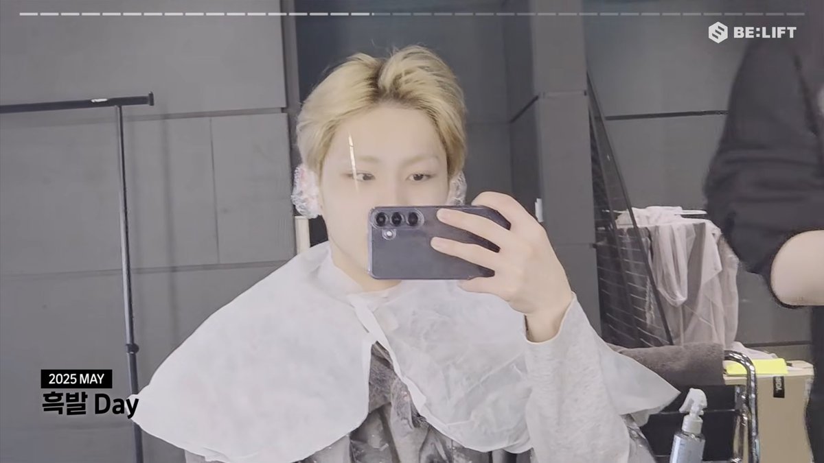 heewonist's tweet photo. jungwon was just using his phone for the entirety of his 2025 vlog, that means all the videos were from his point of view. it makes it all the more special and personal compared to the usual behind episodes we get :’) i enjoyed watching this so much https://t.co/NBJ7hweYTH