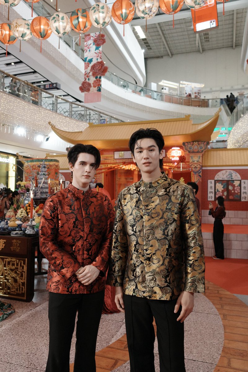 วันนี้สนุกมากกกก ขอบคุณทุกคนนะครับที่มารับความเฮงร่วมกันต้นปี ขอบคุณผู้ใหญ่ใจดี <a href="/centralwestgate/">Central Westgate</a> ขอบคุณแฟนๆนะครับ เฮงๆปังๆไปด้วยกันนะ 

MOS BANK CHINESE NEW YEAR 2026 AT CENTRAL WESTGATE

#MosBankxCentralWestgateChineseNewYear2026 #MosBank #CentralWestgateChineseNewYear2026