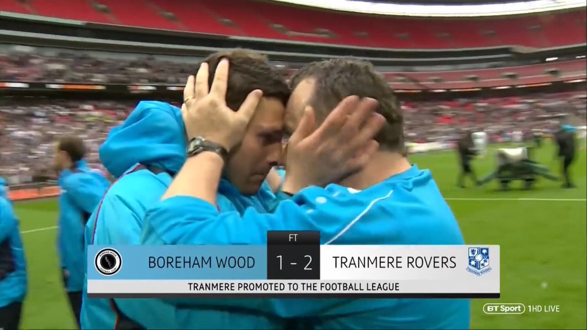 Still searching for the perfect #ValentinesDay gift for the football supporter in your life?

Buy them a copy of my book and they’ll be looking at you like Micky Mellon looks at Mike Jackson.

Link: amzn.eu/d/04Xc5z2H