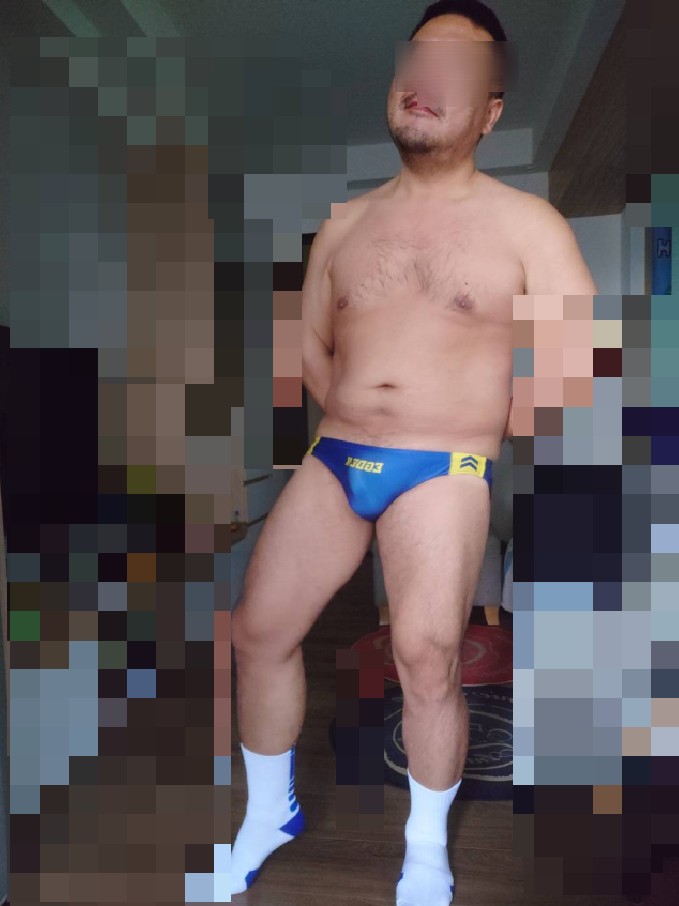 for3815's tweet photo. 過年前又整理了一下衣櫃
找出了一些內褲還有泳褲
發現自己根本就沒有那麼多的屁股
就一樣慢慢的售出
絕對保證都是品牌的貨
因為蝦皮的手續費實在太貴
我轉到7-Eleven的賣貨便
大家有興趣的話可以看留言喔 https://t.co/1K9aInKkH8