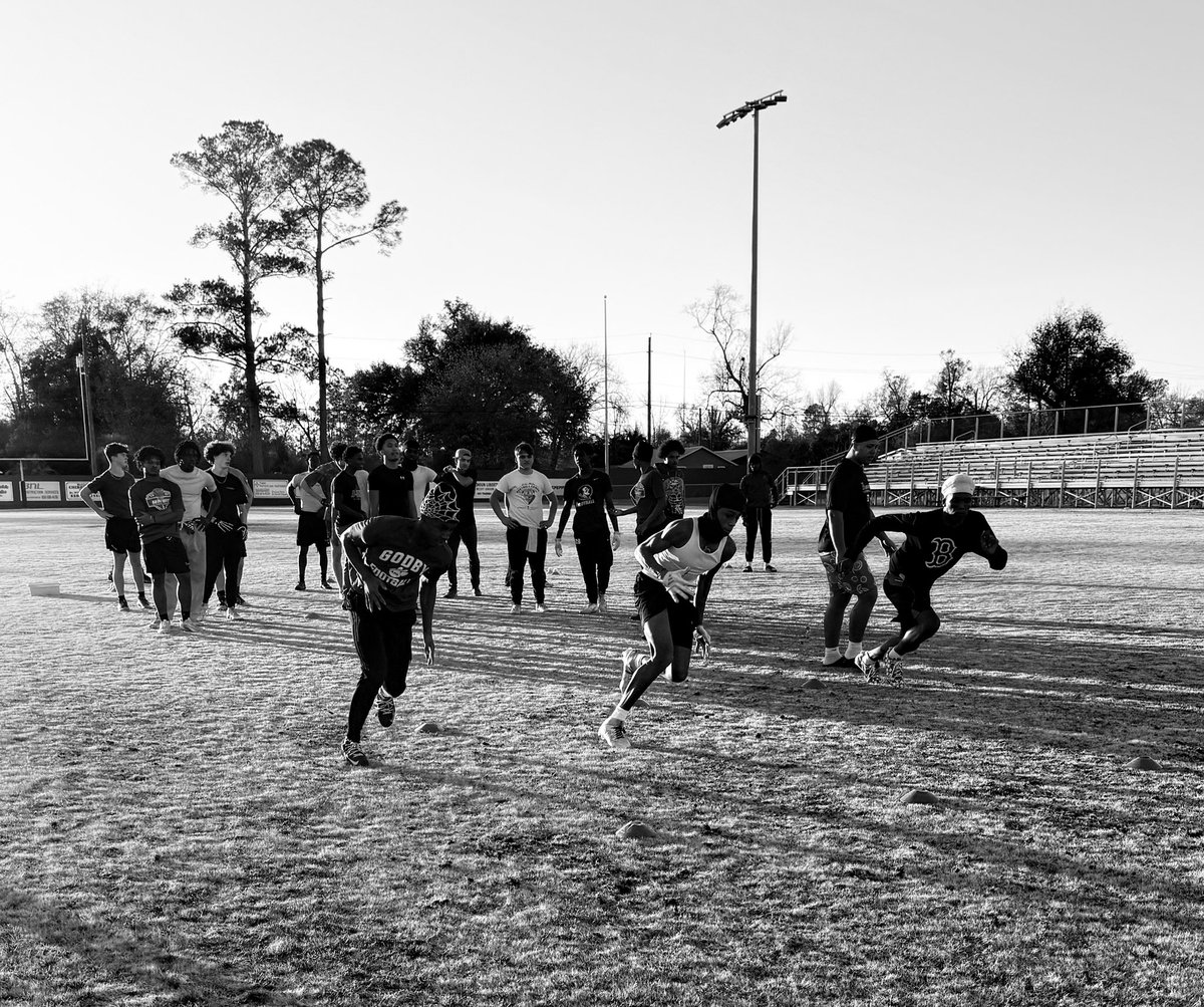 “𝗥𝗲𝗹𝗲𝗻𝘁𝗹𝗲𝘀𝘀 𝗽𝘂𝗿𝘀𝘂𝗶𝘁 𝘁𝗼 𝗳𝗶𝗻𝗱 𝗮 𝗰𝗼𝗺𝗽𝗲𝘁𝗶𝘁𝗶𝘃𝗲 𝗲𝗱𝗴𝗲”
#OutWorkEverybody #JustDifferent 🐅