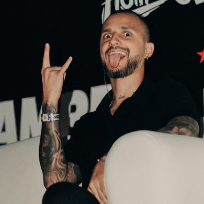 El muñe es de la ganga y si la FES no puede olvidar un puto comentario de mierda del muñe vamos a tener problemas, todos la han cagado, hasta chanty le tiró mierda a west y se arreglaron las mierdas