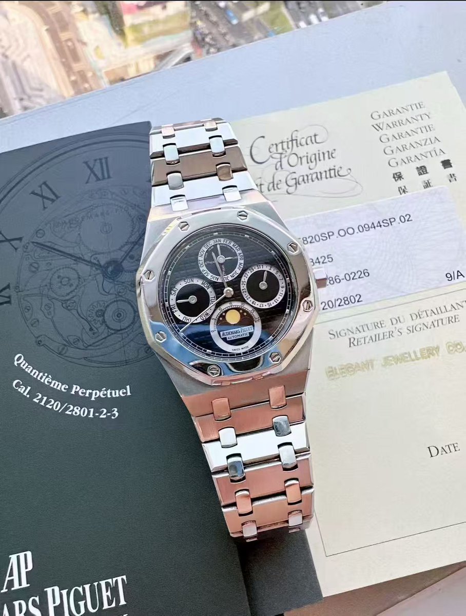 The Luxury Watch Guy tweet media